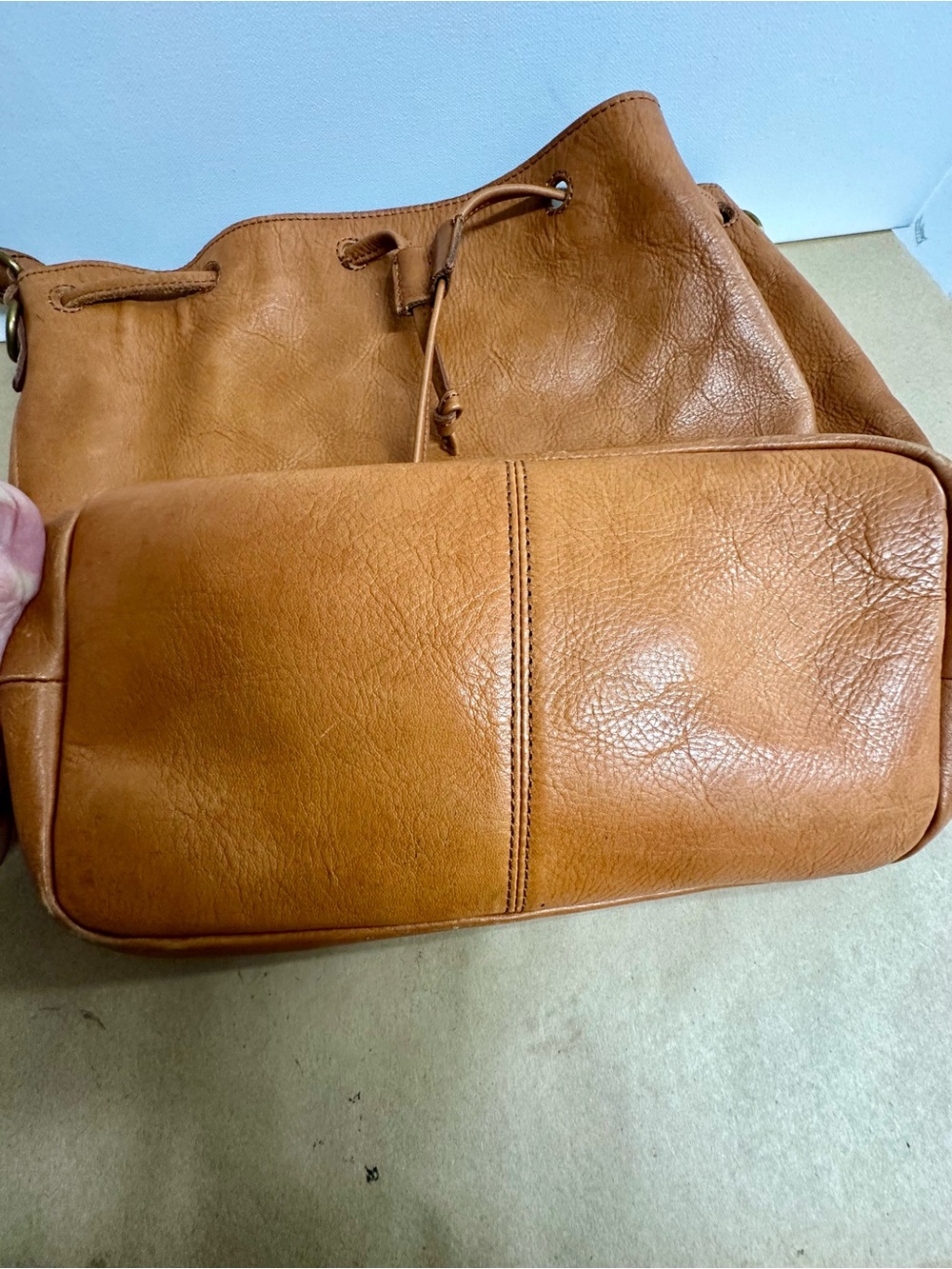 Madewell Brown Leather Drawstring Bucket Bag - Picture 5 of 9